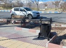 نصب نیمکت وسطل زباله در ورودی های شهر (مقابل اداره برق ودرمانگاه)